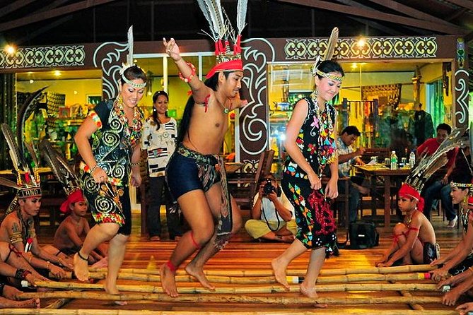 Mari-Mari Cultural Village Tour Including Lunch - House tours that explain daily life