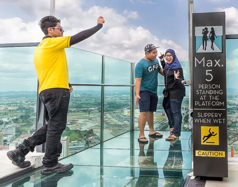 Melaka: The Shore Sky Tower Admission Ticket - Using the six telescopes to read Melaka from above