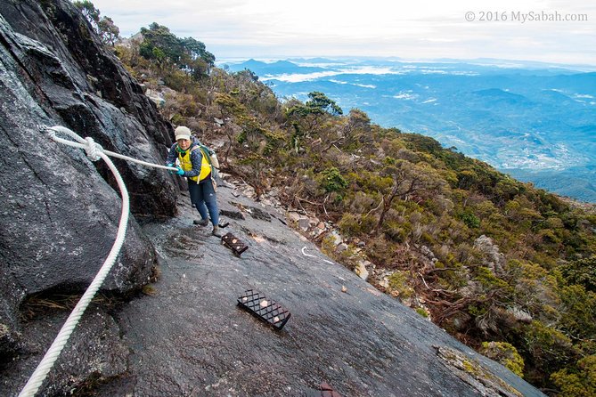 Mount Kinabalu Climbing 3 Days 2 Nights - Mountain lodging and the Laban Rata question