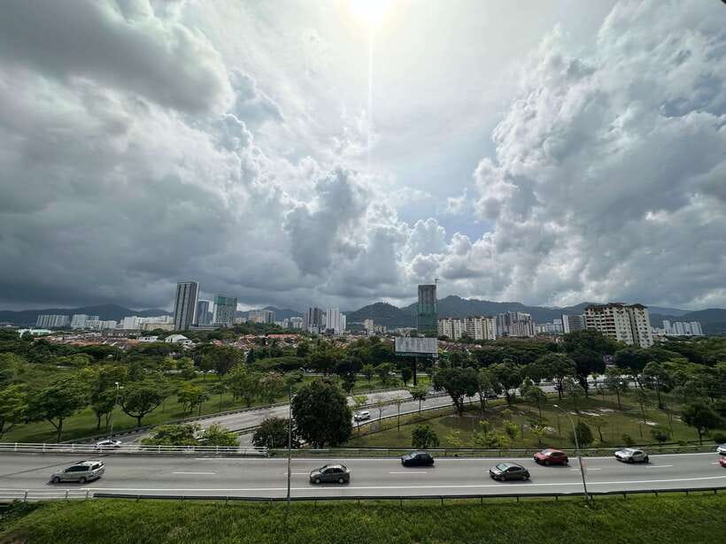 Penang: Fascinating 5-Hour Private Local Tour - Why a private car makes sense in Penang