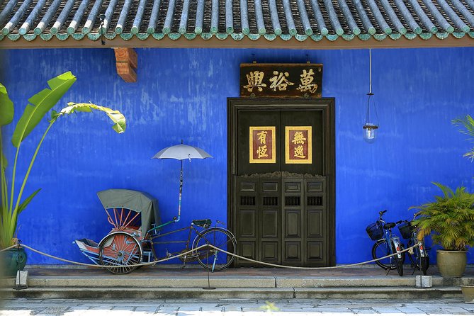 Penang Instagrammable Tour with Lunch - The Kek Lok Si question matters