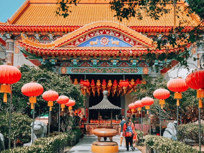 Penang: Kek Lok Si Temple and Penang Hill Guided Tour - Transport, timing, and group size
