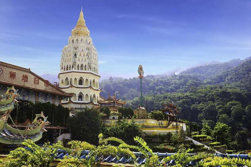 Penang: Top Seven Wonders Of Penang Private Exploration Tour - Local food at the end, with a small caveat