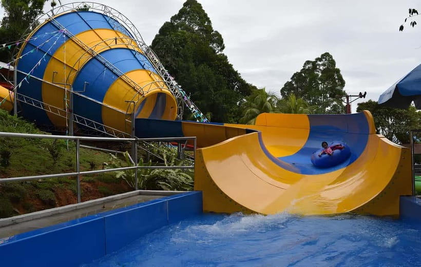 Perak: Bukit Merah Laketown Waterpark Admission Ticket - A Waterpark Day Beside Bukit Merah Lake