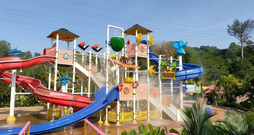 Perak: Bukit Merah Laketown Waterpark Admission Ticket - Sandy Beach Time With Lake Views