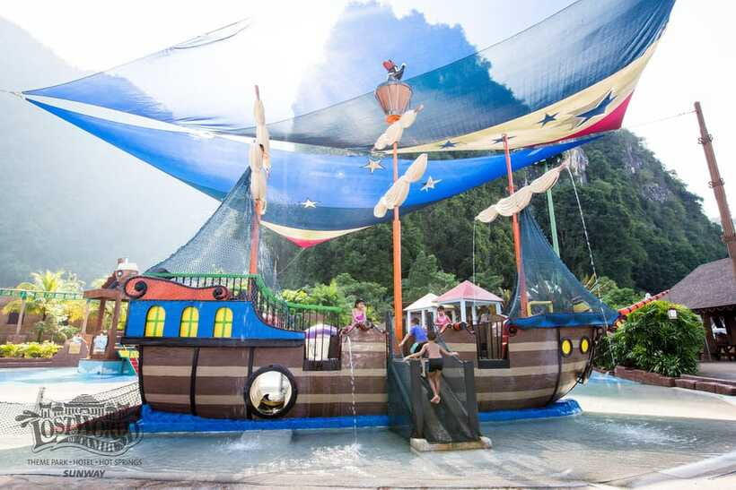 Perak: Lost World Of Tambun Ipoh Entrance Ticket - Amusement rides, shows, food, and shopping
