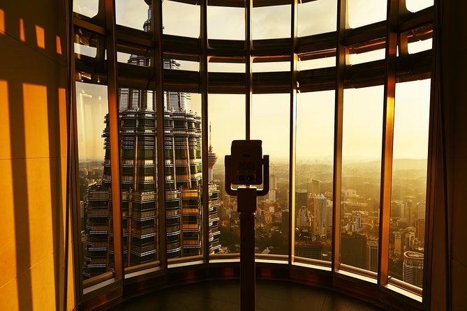 Petronas Twin Towers Admission Tickets (E-Tickets) - Getting to the KLCC Entrance
