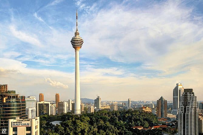 Petronas Twin Towers Special Entrance & Dining With Expert Guide - Timing, children, and group size