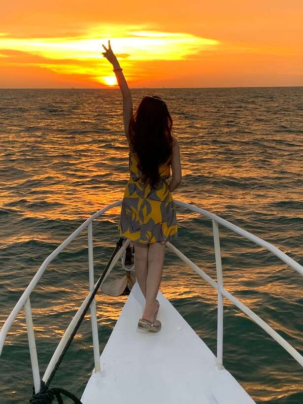 Port Dickson: Breathtaking Dickson Dragon Sunset Cruise - The saltwater jacuzzi is more unusual than luxurious
