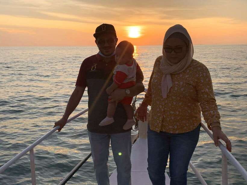 Port Dickson: Dragon Sunset Cruise with Salt Water Jacuzzi - Setting out from PD World Marina at 6 pm