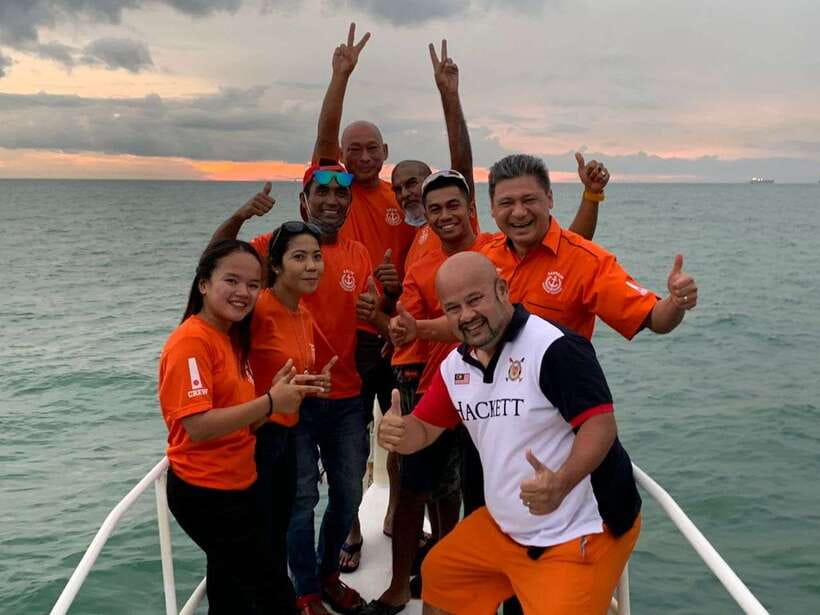 Port Dickson: Dragon Sunset Cruise with Salt Water Jacuzzi - Sailing south toward Teluk Kemang and Blue Lagoon
