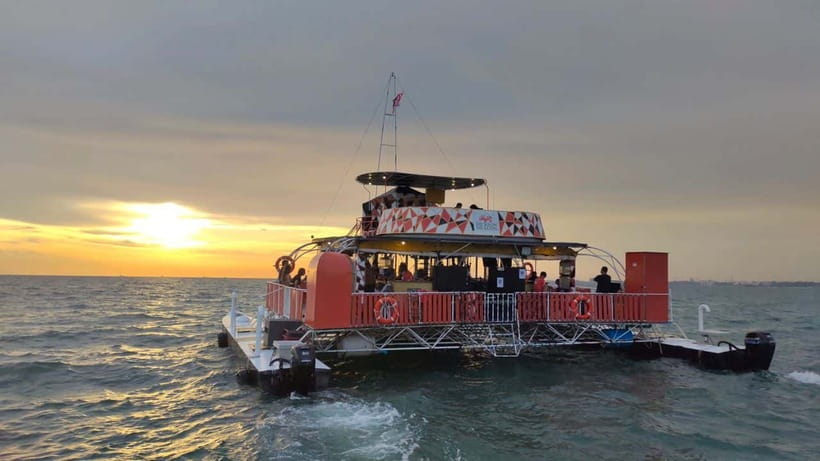 Port Dickson: Dragon Sunset Cruise with Salt Water Jacuzzi - The salt water jacuzzi needs a careful explanation