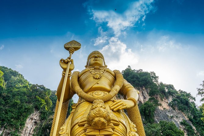Private Batu Caves, National Mosque & Religious Tour with Lunch - Batu Caves gives the tour its strongest sense of place