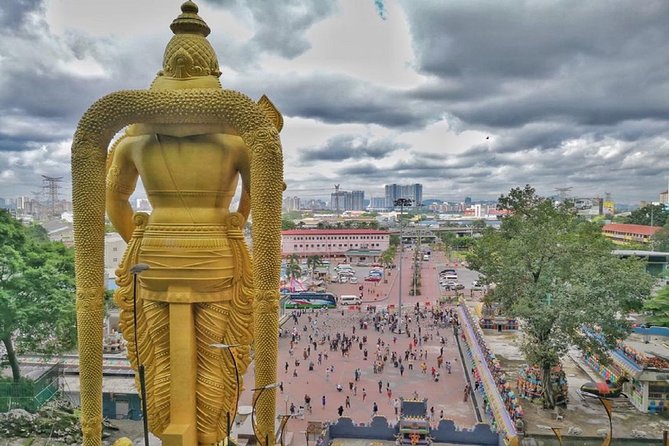 Private Batu Caves, National Mosque & Religious Tour with Lunch - Petaling Street brings the city down to street level