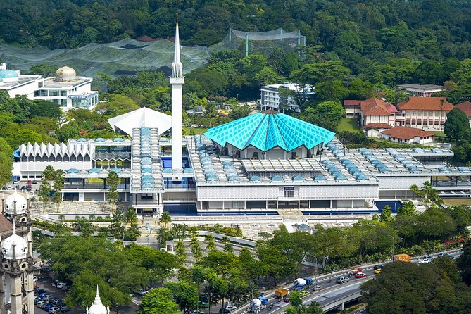 Private Day Kuala Lumpur Photographic Tour With Petronas Twin Tower & Batu Caves - KL Tower changes the city view
