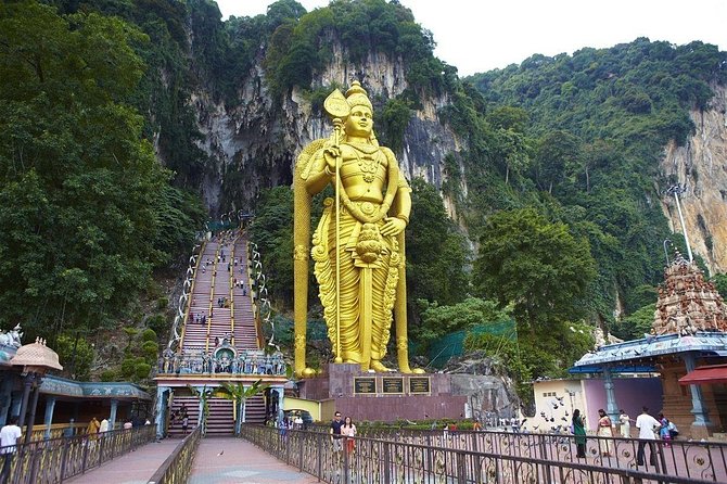 Private Full Day Kuala Lumpur City Tour with the Batu Caves - Thean Hou Temple and Kuala Lumpur’s religious mix