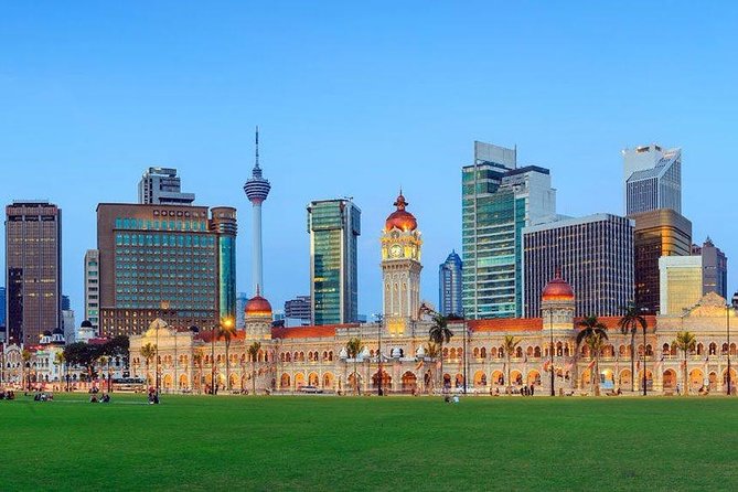 Private Full Day Kuala Lumpur City Tour with the Batu Caves - Lake Gardens, Parliament, and the National Monument