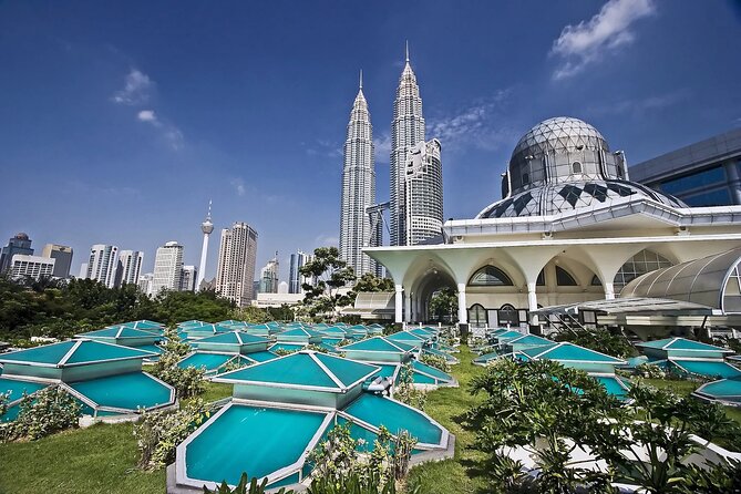 Private FullDay Tour includes Petronas Twin Towers & Batu Caves - Merdeka Square and the colonial civic district