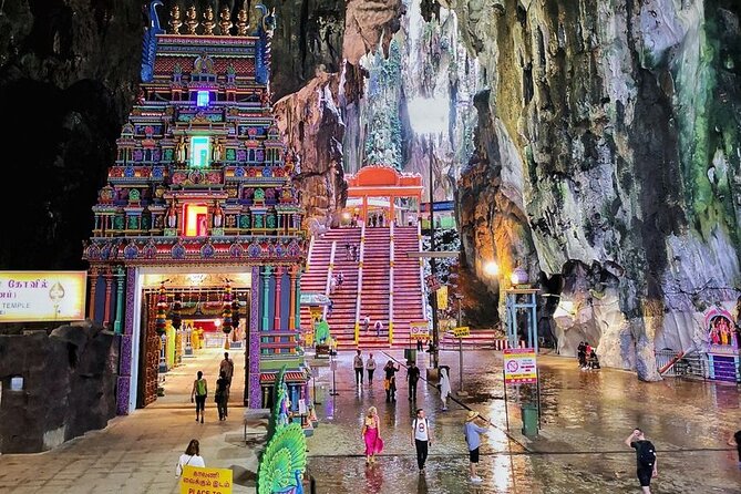 Private Half-Day Batu Caves and Cutural Tour in Kuala Lumpur - A respectful visit to the National Mosque