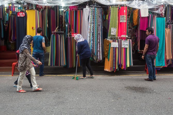 Private Half-Day Kuala Lumpur Culture And Communities Exploration Tour - Chinatown: food, stalls, and a quick walk