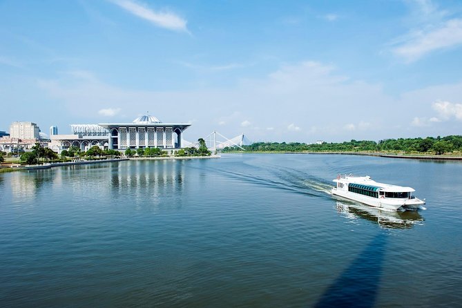 Private Half-Day Putrajaya Tour with Lake Cruise from Kuala Lumpur - Putra Mosque and Its Rose-Colored Domes