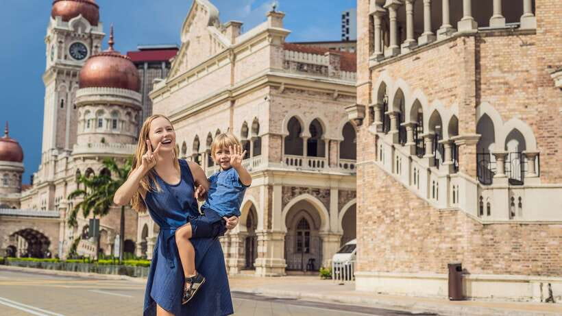 Private KL City Tour with Petronas Twin Towers & Batu Caves - Chinatown, Merdeka Square, and the city’s older face