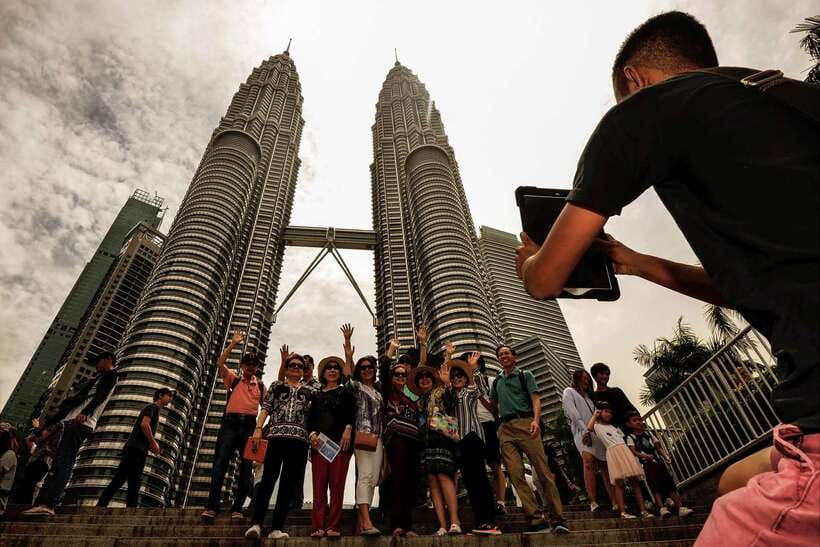Private KL City Tour with Petronas Twin Towers & Batu Caves - Batu Caves: start with the biggest physical challenge
