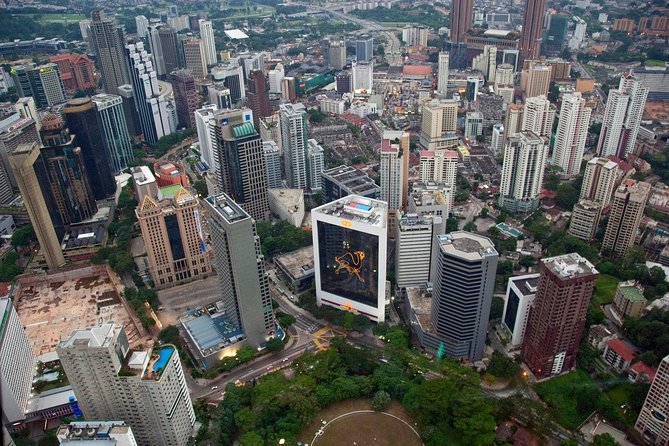 Private Kuala Lumpur Photographic Tour With Petronas Towers & Sky Box K.L Tower - Istana Negara and the King’s Palace gates