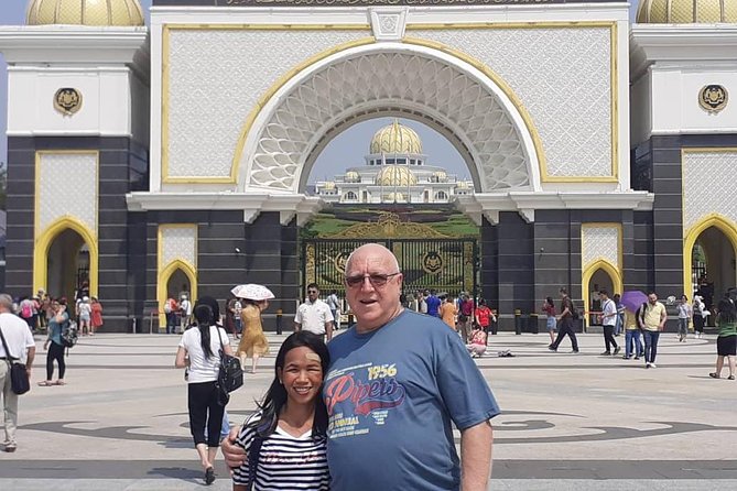 Private Layover Tour from Airport : Best of Kuala Lumpur - National Mosque and the old railway station