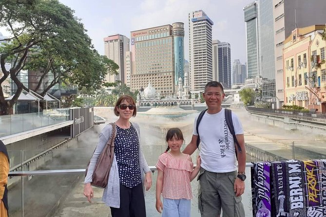 Private Layover Tour from Airport : Best of Kuala Lumpur - Perdana Botanical Garden and the National Monument
