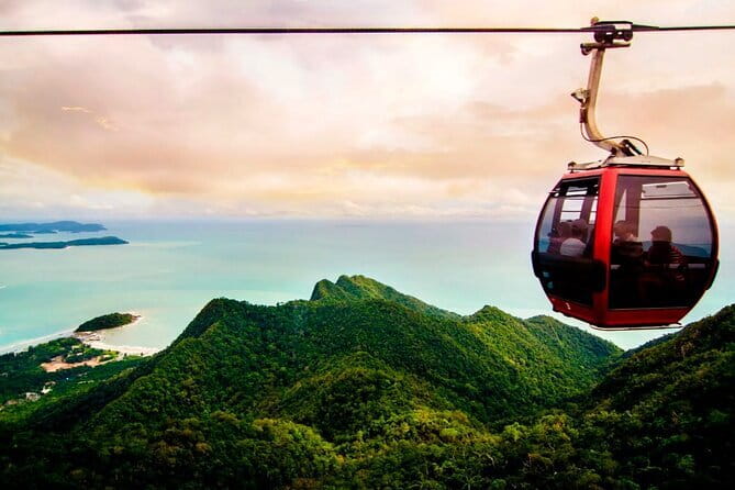 Private One Day Highlights Langkawi Tour Including Cable Car And Sky Bridge - Eagle Square gives you the classic Langkawi photo