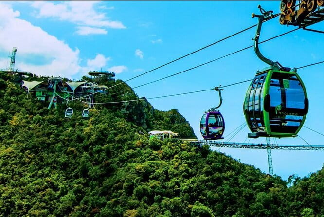 Private One Day Highlights Langkawi Tour Including Cable Car And Sky Bridge - Langkawi Craft Centre offers a cultural change of pace