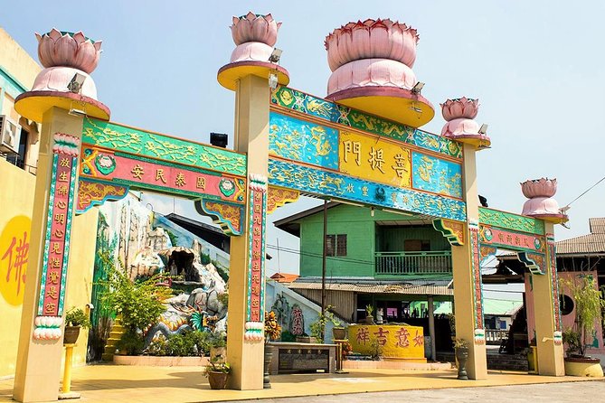 Private Tour: Crab Island Sightseeing Boat Ride and Seafood Lunch - Why Crab Island makes a good break from Kuala Lumpur