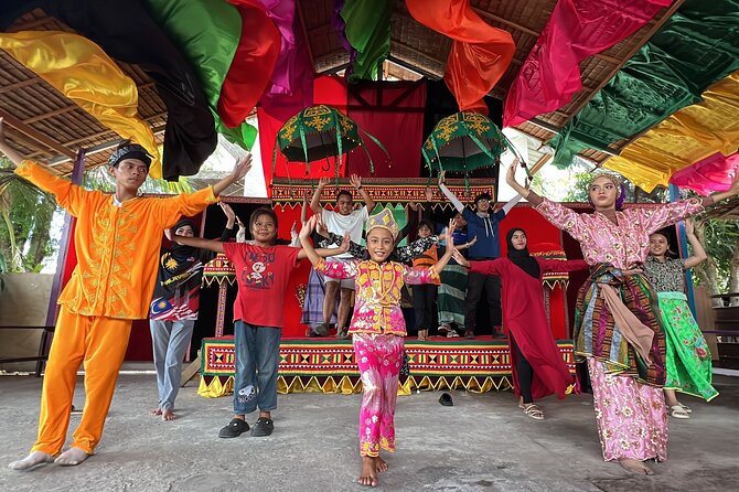 Private Tour Kampung Gipsi Sabah Cultural Village Kota Kinabalu - A Short Boat Ride Into Pulau Gaya Life