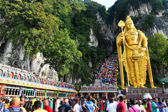 Private Tour Kuala Lumpur with Petronas Twin Towers Observation Deck & Batu Cave - Batu Caves and the 272-step climb