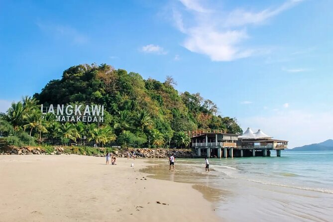 Private Tour : Langkawi Half Day City Exploration - What the private car adds to the experience