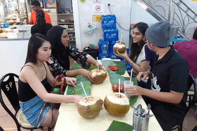 Private Tour : "Lepak-Lepak" at Local Night Market & Mamak Stall - Jalan Alor and the art of the night market