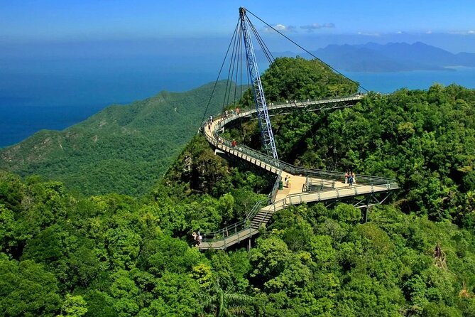 Private Tour to Langkawi Cable Car & Tanjung Rhu Beach - The 125-meter Sky Bridge is worth the wait