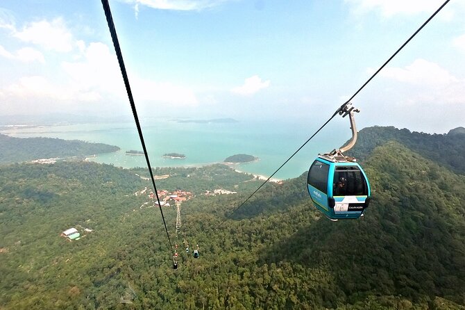 Private Tour to Langkawi Cable Car & Tanjung Rhu Beach - SkyDome, SkyRex, and the 3D museum
