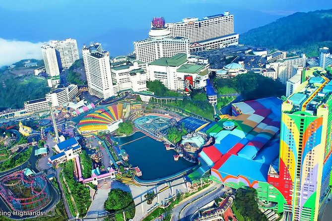 Private Tour with Local Host : Genting Highlands Day Tour enroute Batu Caves - Batu Caves and the climb to the temple cave