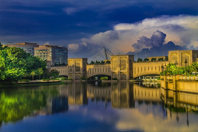 Putrajaya City Tour from Kuala Lumpur - Moroccan Pavilion and the final photographs