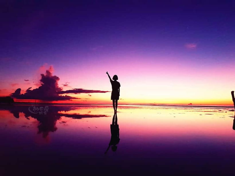 Sabah: Mangrove Fireflies, and Sky Mirror Dream Beach Tour - Welcome snacks before the river