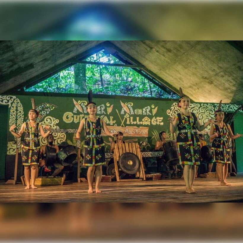 Sabah: Mari-Mari Cultural Village Visit + Lunch + transfer - The morning program, from 10:00 a.m. to 2:00 p.m.