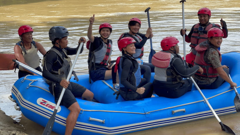 Sabah: White Water Rafting Grade 3-4 at Padas River - Safety support on the Padas River