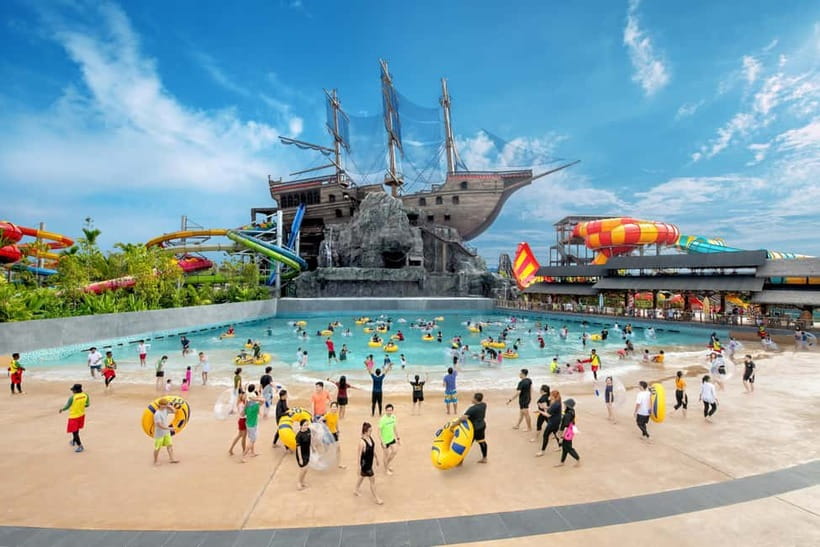 Selangor: SplashMania Waterpark at Gamuda Cove Entry Ticket - First impressions of a 39-attraction waterpark