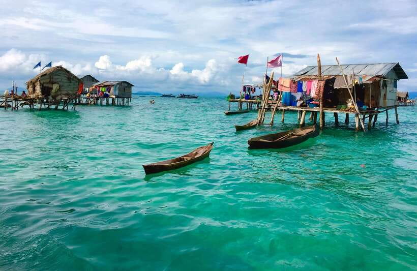 Semporna: Bohey 3 Islands Hike, Snorkel/Dive Tour with Lunch - Leaving Semporna by speedboat