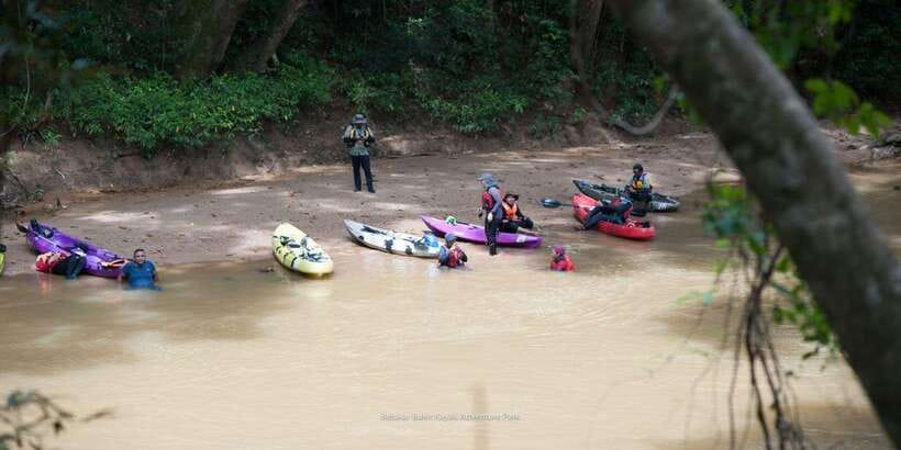 Sungai Berang Wildlife & Cultural Kayak Tour - Learning tabang and nyacor