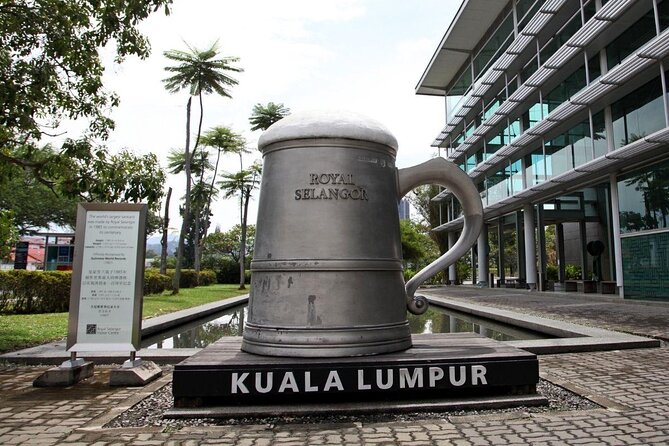 The holy caverns and temples of the Batu Caves - Leaving Kuala Lumpur for Sungai Batu